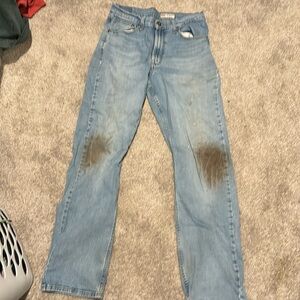 Dirt stained Levi’s tile grout and not dirt. Could probably wash out.